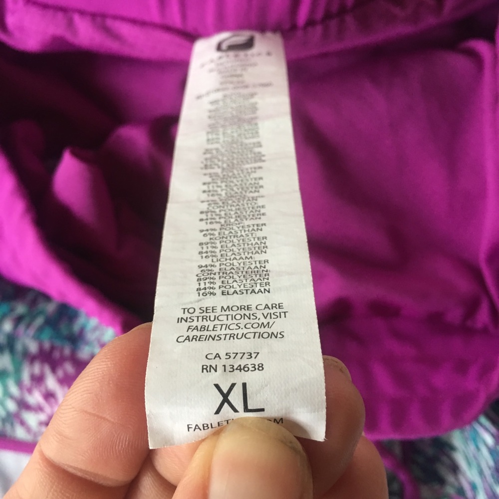 Fabletics Shorts - Picture 3 of 5